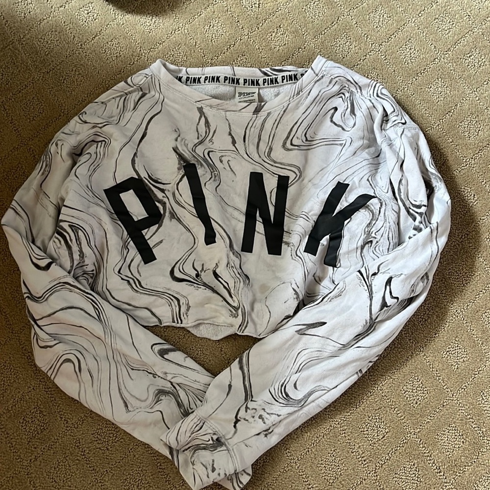 PINK Long-Sleeved Crop Top